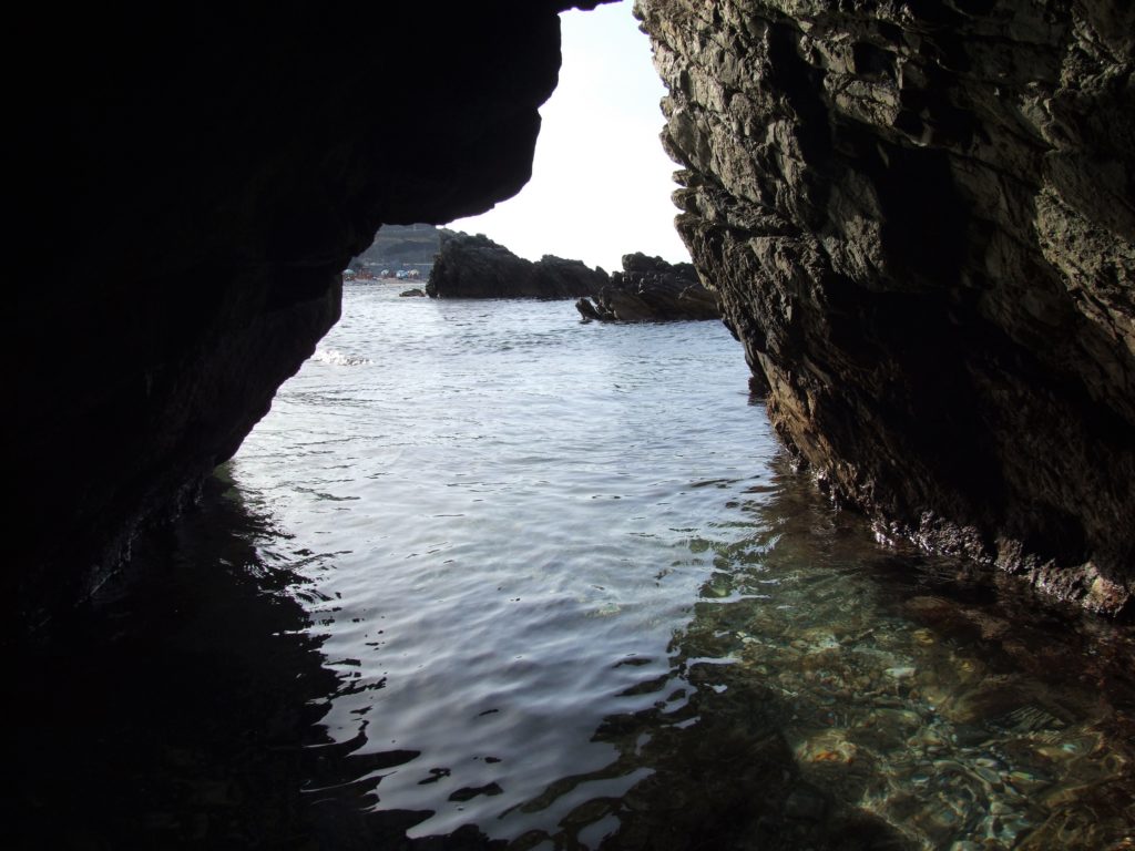 Cueva de la punta de Calamocarro